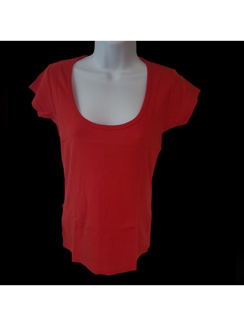 Victoria Secrets Moda International Short Sleeve Scoop Neck T-shirt Size M